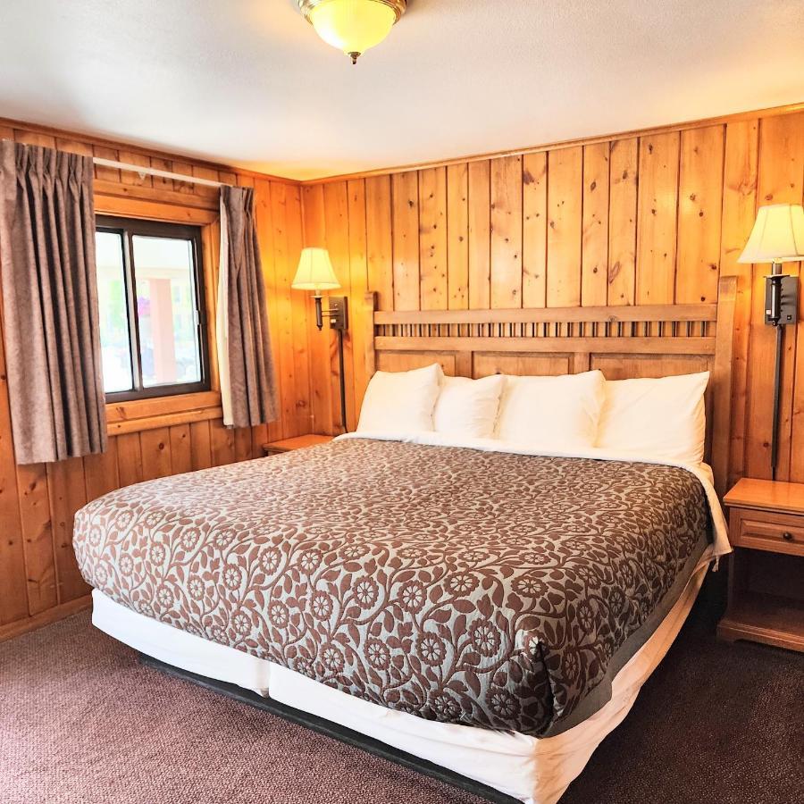 Canyon Motel Near Rocky Mountain National Park Хот-Салфер-Спрингс Экстерьер фото