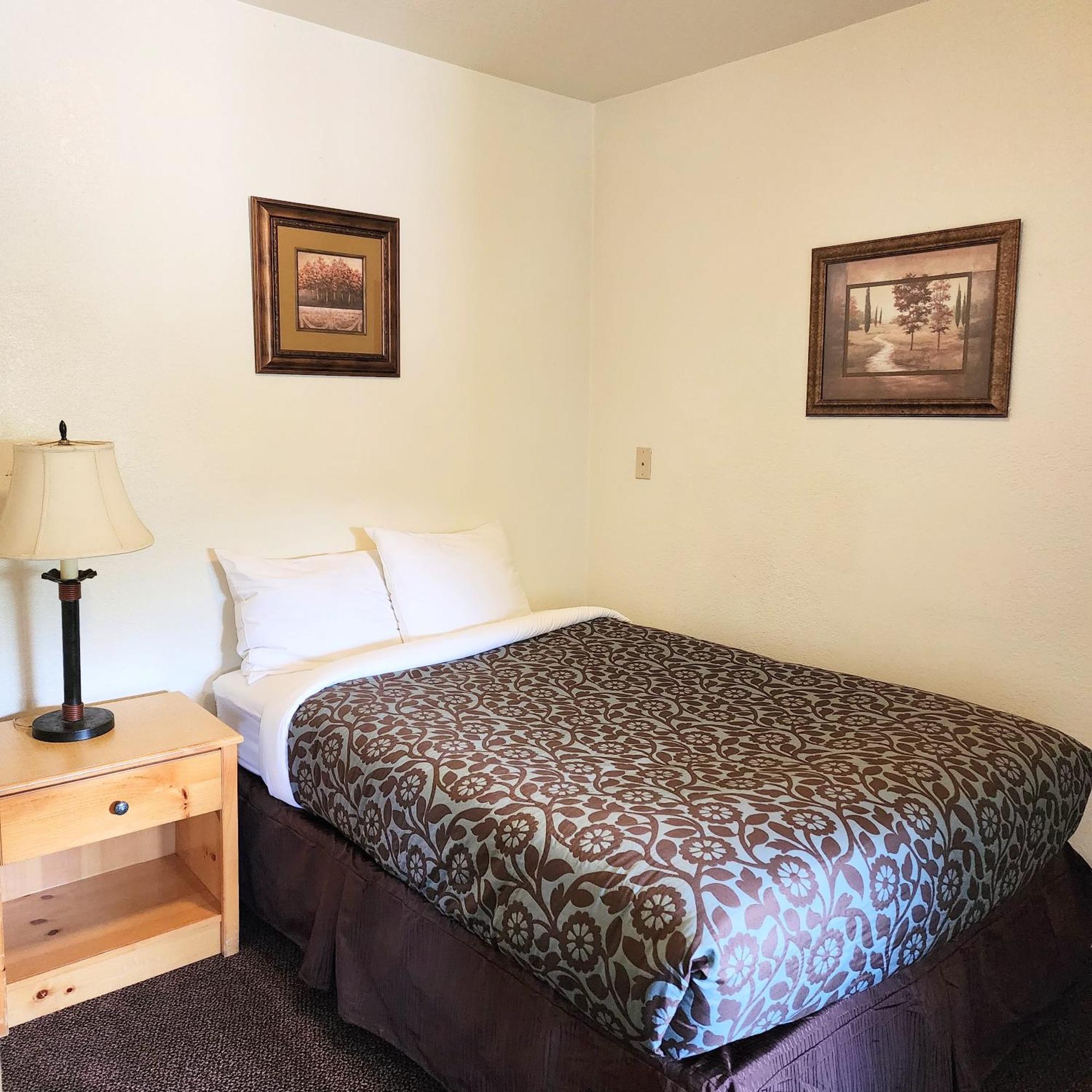 Canyon Motel Near Rocky Mountain National Park Хот-Салфер-Спрингс Экстерьер фото