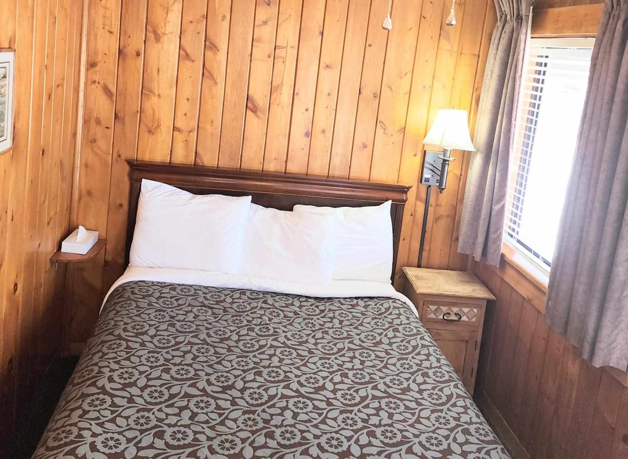 Canyon Motel Near Rocky Mountain National Park Хот-Салфер-Спрингс Экстерьер фото