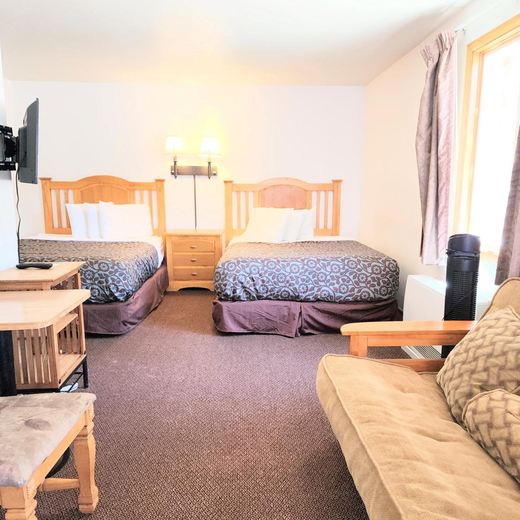 Canyon Motel Near Rocky Mountain National Park Хот-Салфер-Спрингс Экстерьер фото